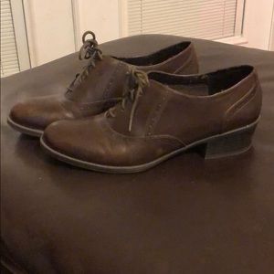 Naturalizer Oxford shoe.